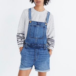 Madewell Short Overalls in Dawkins Wash